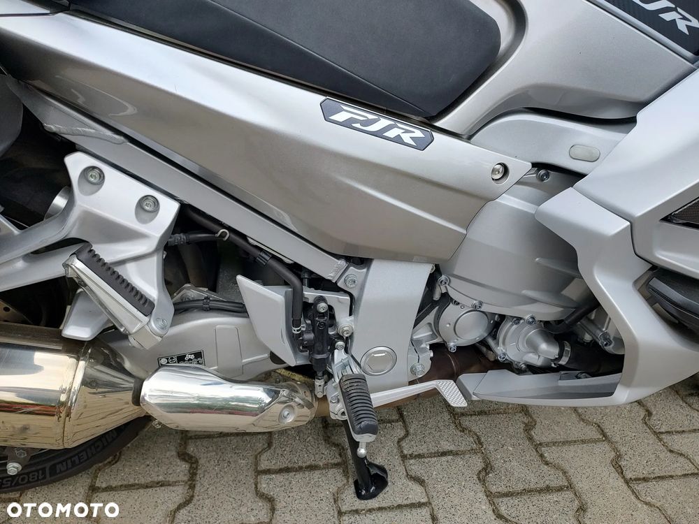 Yamaha FJR - 5