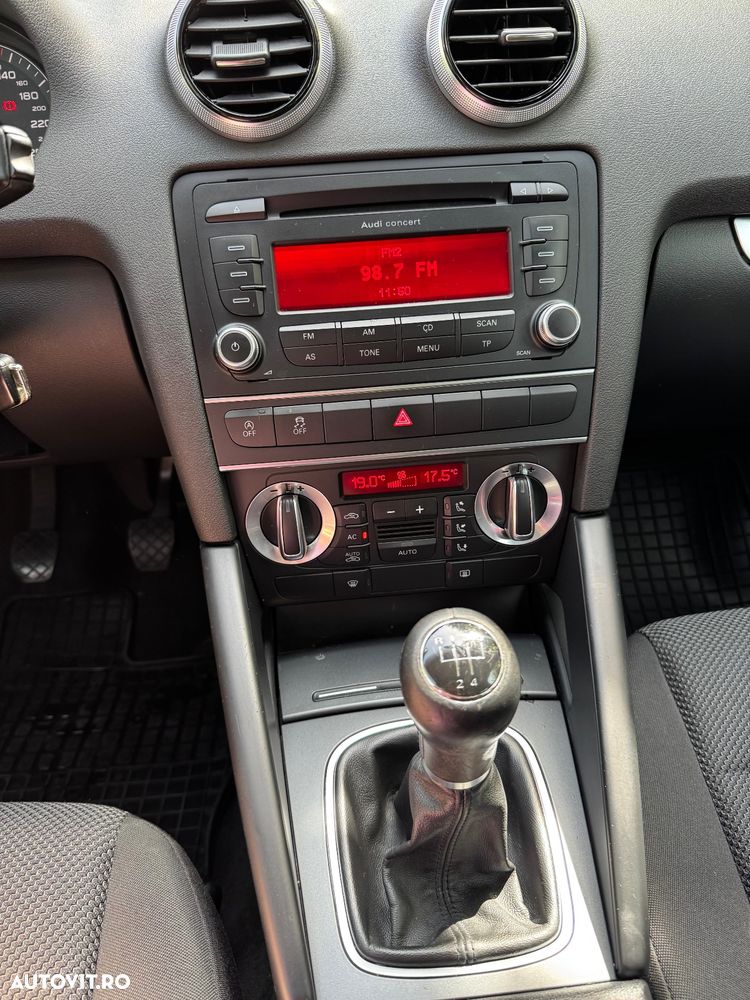 Audi A3 Sportback 1.6 TDI Ambition - 12