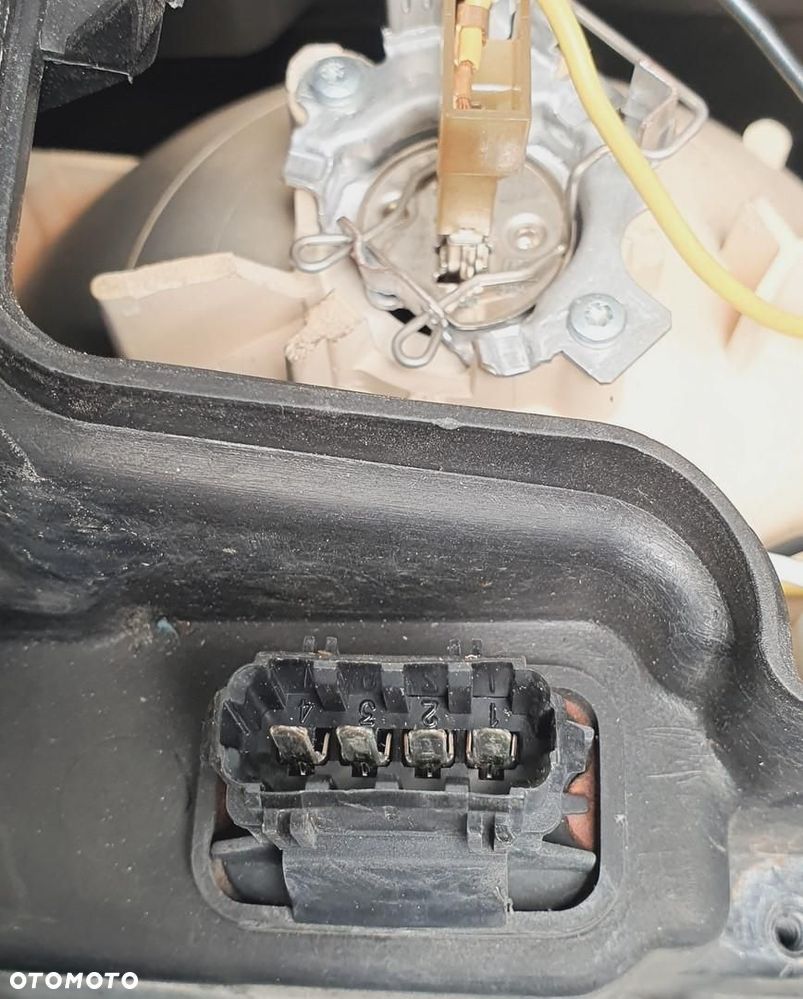 LAMPA LEWA PRZEDNIA PRZÓD VOLVO V90 I EUROPA - 6