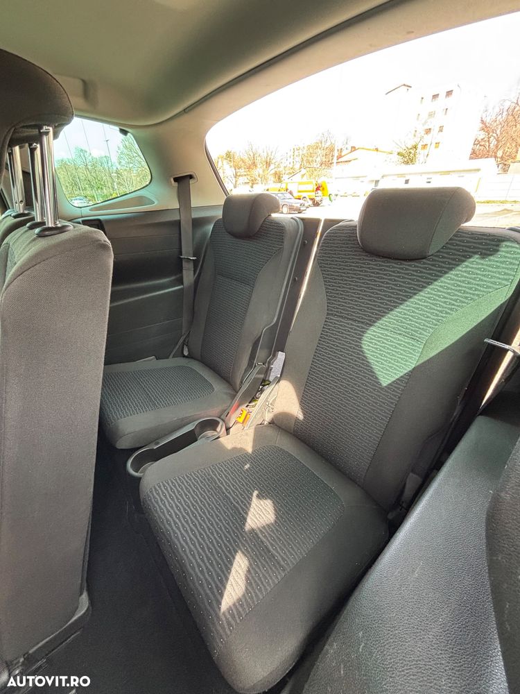 Opel Zafira - 15