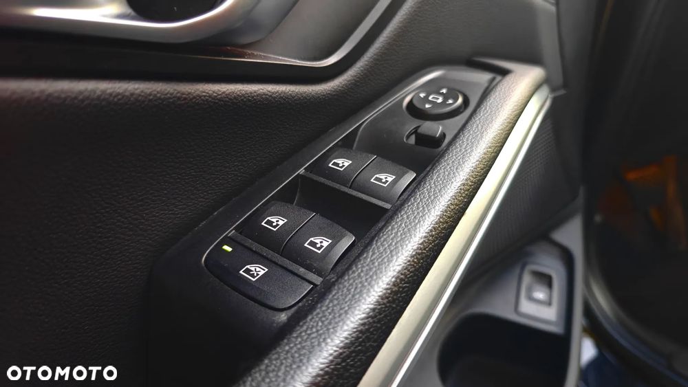 BMW Seria 3 320d Sport Line - 14