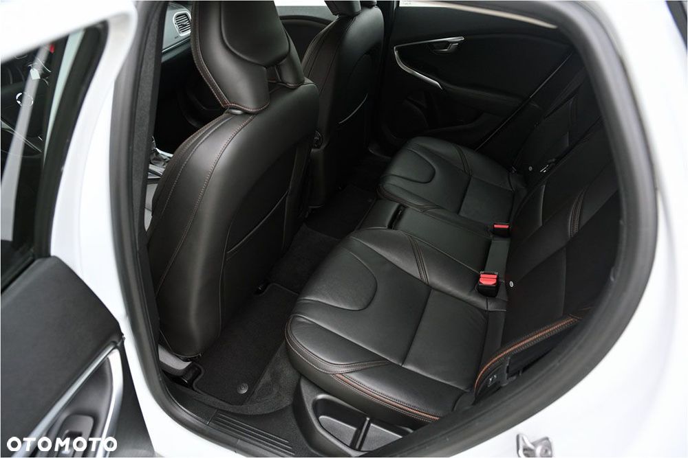 Volvo V40 Cross Country D3 Geartronic - 17