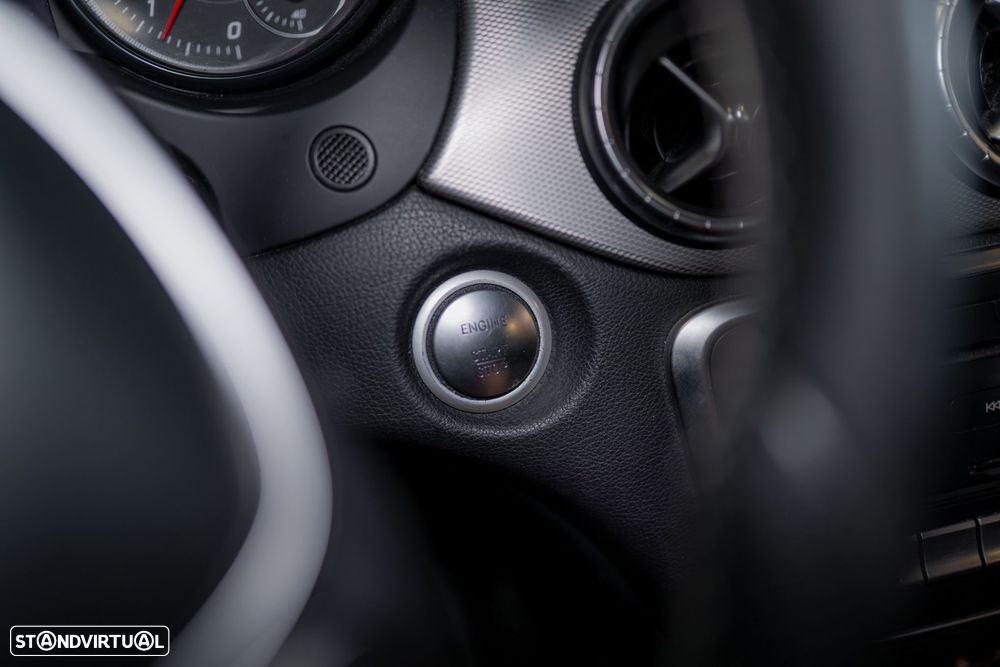 Mercedes-Benz CLA 200 d Shooting Brake Urban - 23