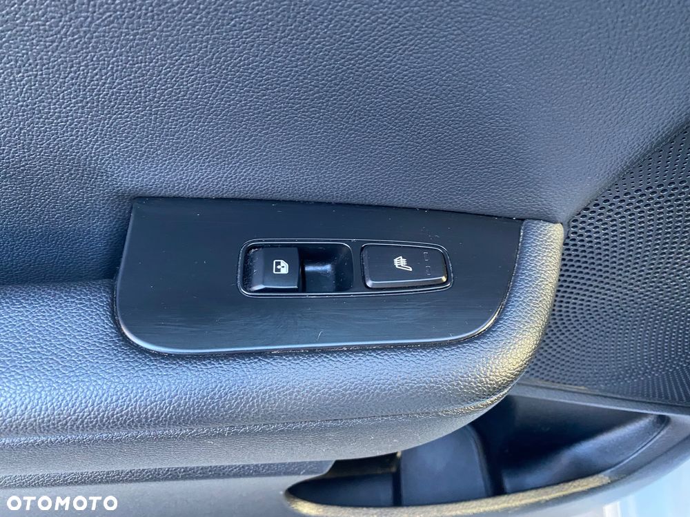 Kia Ceed - 32