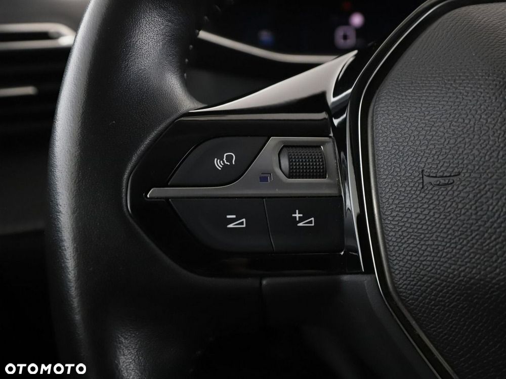 Peugeot 2008 1.2 PureTech Allure S&S - 34