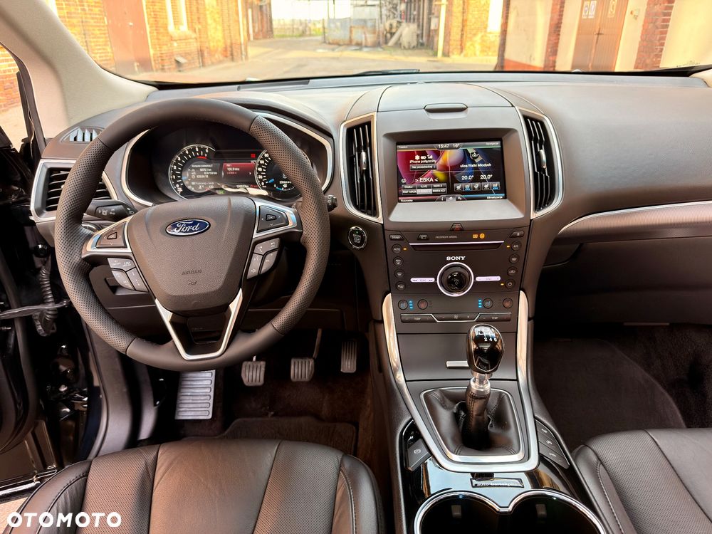 Ford Edge 2.0 TDCi 4x4 Titanium - 24