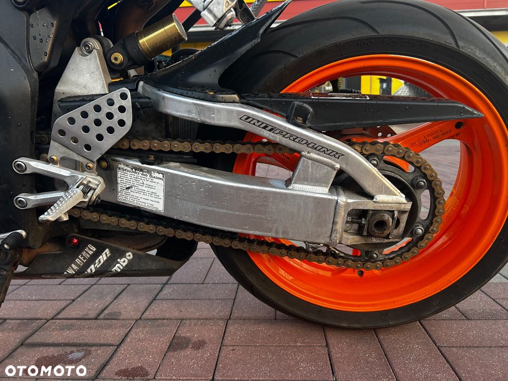Honda CBR - 7