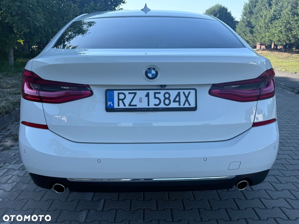 BMW 6GT 620d Luxury Line - 7