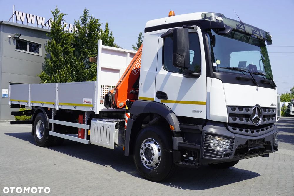 Mercedes-Benz Arocs 1827 4x2 / 70 tys km!!! / HDS Fassi F135A.0.22 / pilot / rotator_257692 - 9