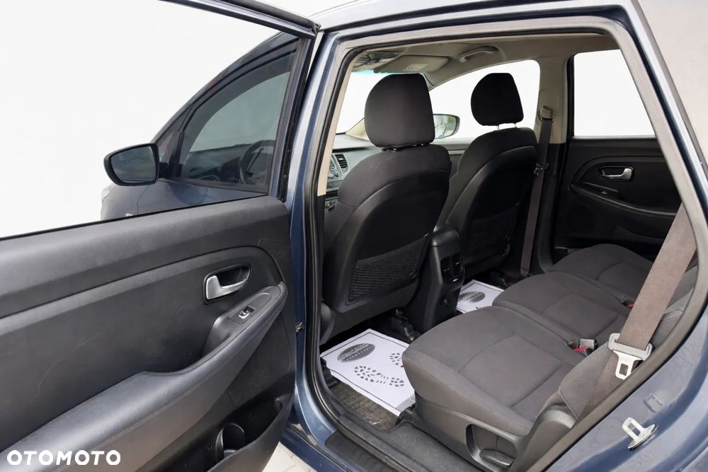 Kia Carens 1.7 CRDi 115 Dream Team Edition - 18