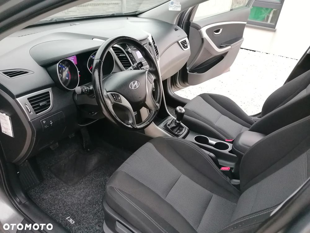 Hyundai i30 1.4 Comfort - 11