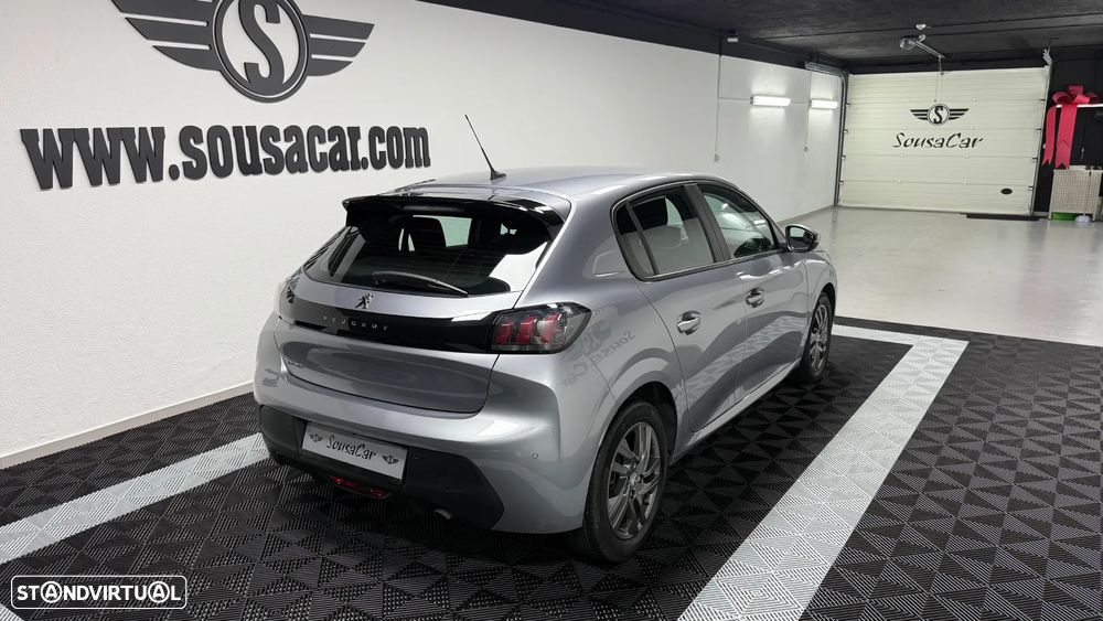 Peugeot 208 PureTech 100 EAT8 Active Pack - 4