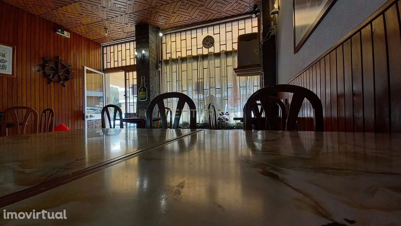 NOVA ENTRADA - PAÇO DE ARCOS, OEIRAS - VENDA DO IMÓVEL COM NEGÓCIO EM - Grande imagem: 3/17