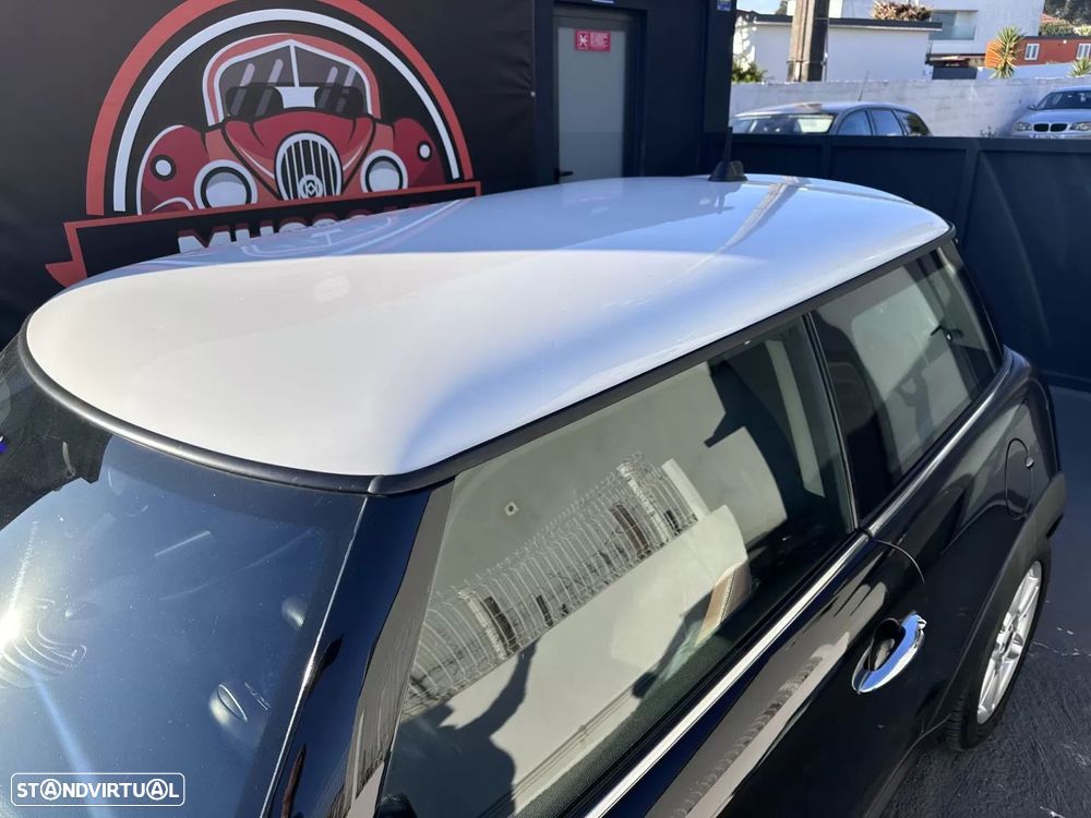 MINI 3 Portas Cooper D - 9