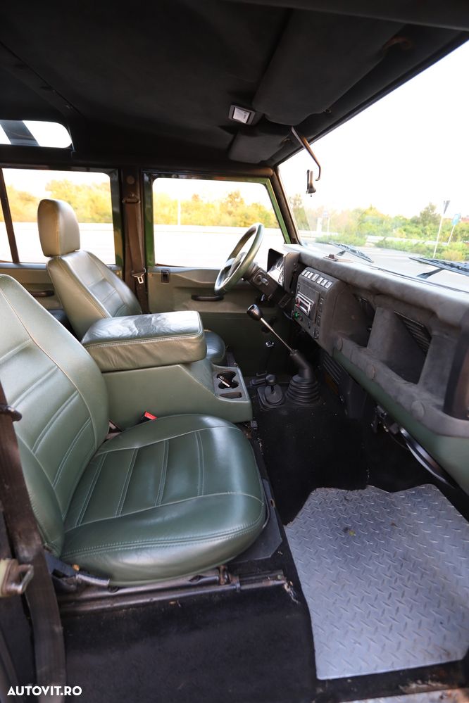 Utilizat Land Rover Defender 2002 - 17 300 EUR, 165 000 km - Autovit.ro