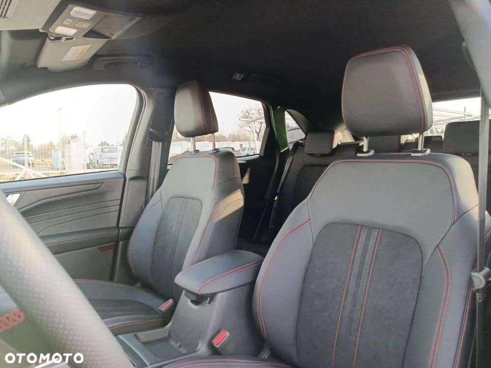 Ford Kuga 2.5 FHEV AWD ST-Line X eCVT - 11