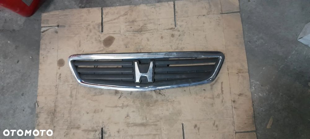 HONDA ACCORD VI  grill - 1