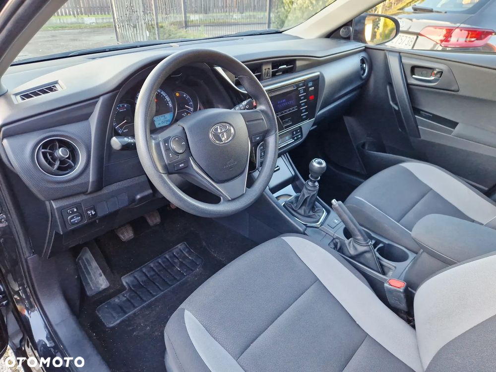 Toyota Auris 1.33 Dual-VVT-i Comfort - 16