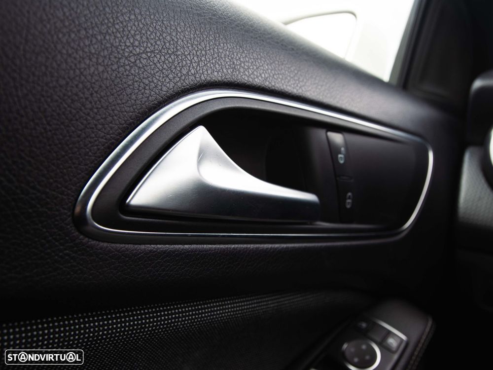 Mercedes-Benz A 180 CDI BE Edition Urban - 25