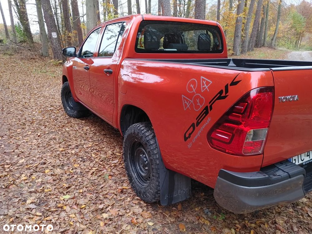 Toyota Hilux 2.4 D-4D Double Cab DLX 4x4 - 9