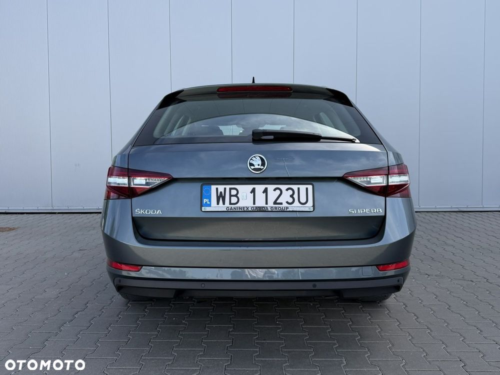 Skoda Superb 2.0 TDI Style DSG - 7
