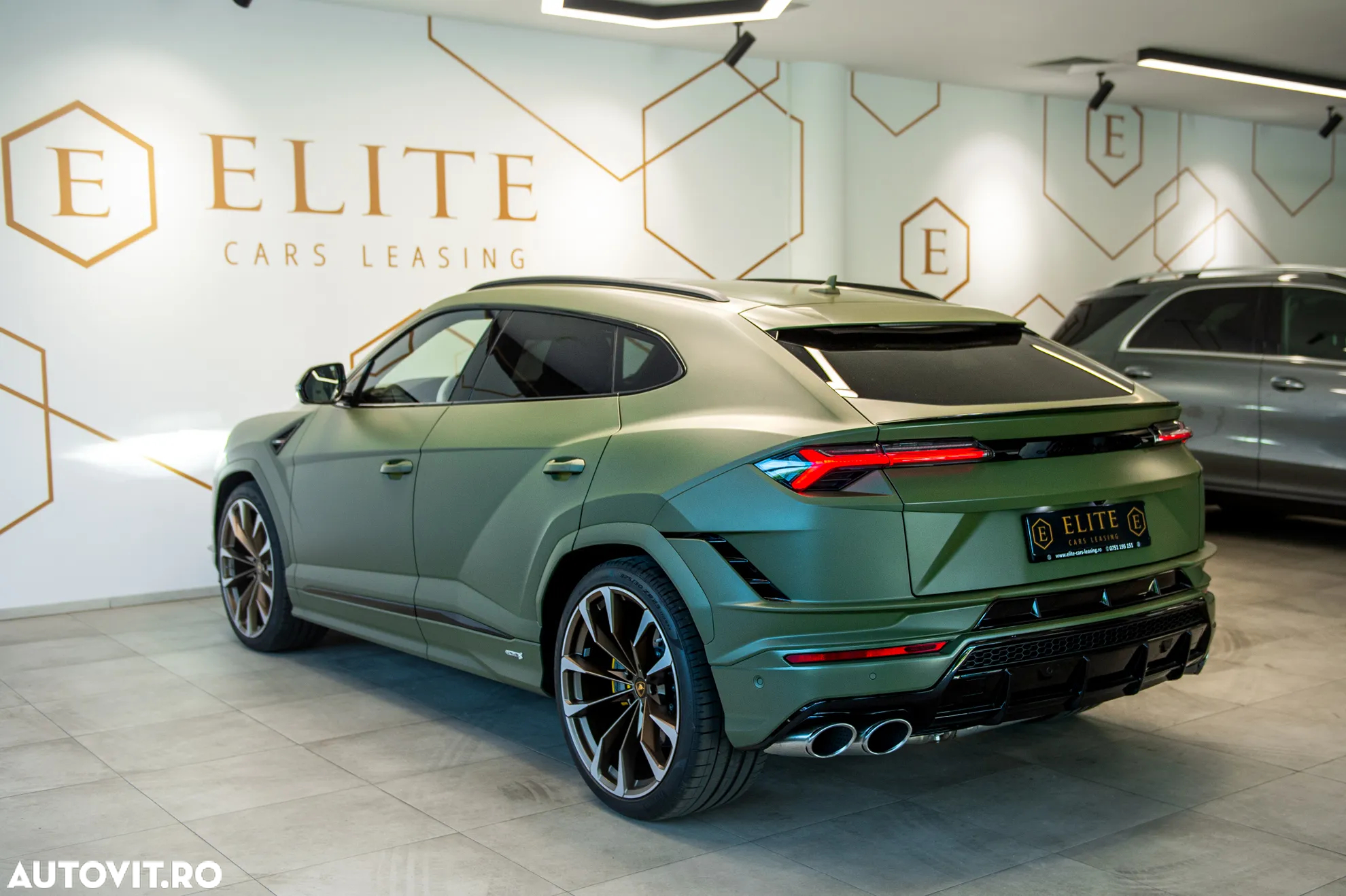 Lamborghini URUS - 5