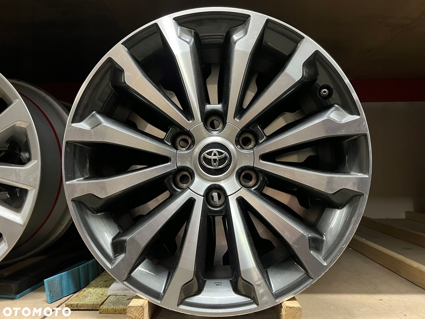 Toyota Land Cruiser Felga 19x7,5J - 1