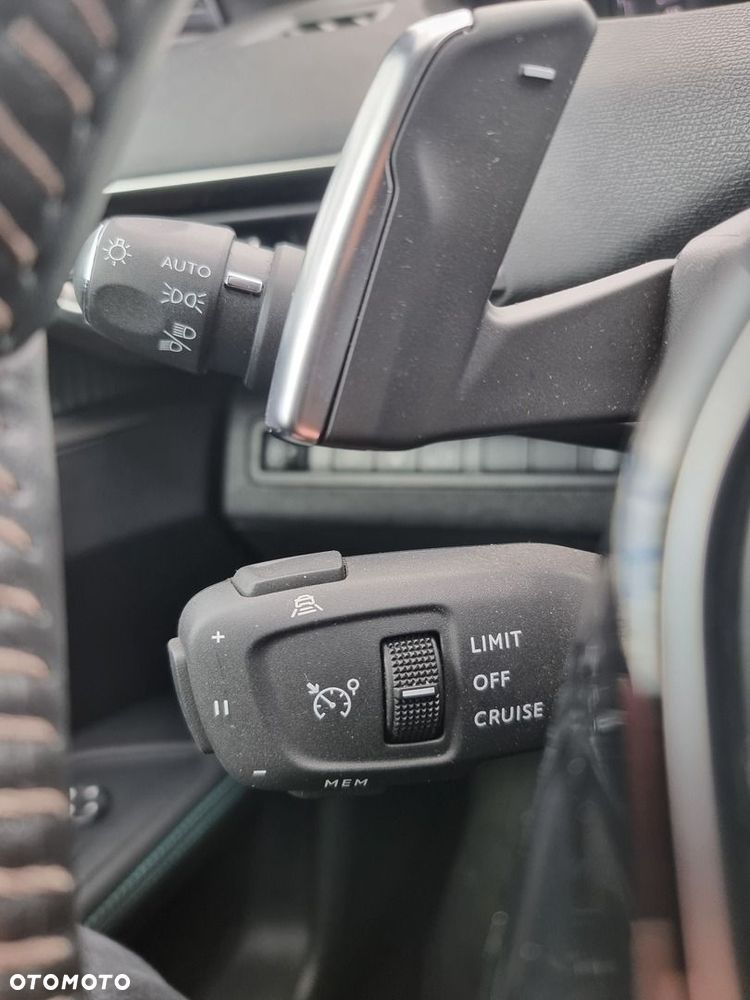 Peugeot 5008 1.5 BlueHDi Allure Pack S&S EAT8 - 34