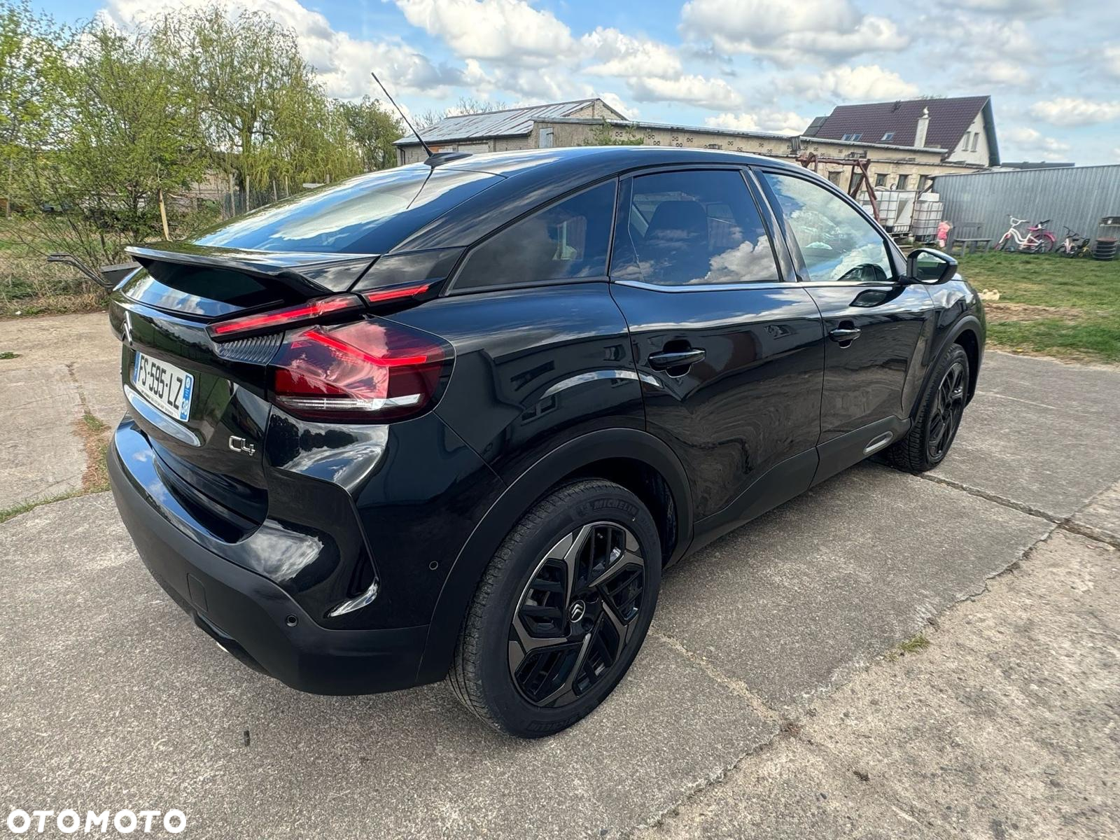 Citroën C4 BlueHDi 130 Stop&Start EAT8 SHINE - 3