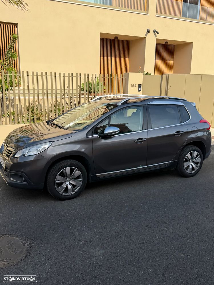 Peugeot 2008 1.2 PureTech Style - 1