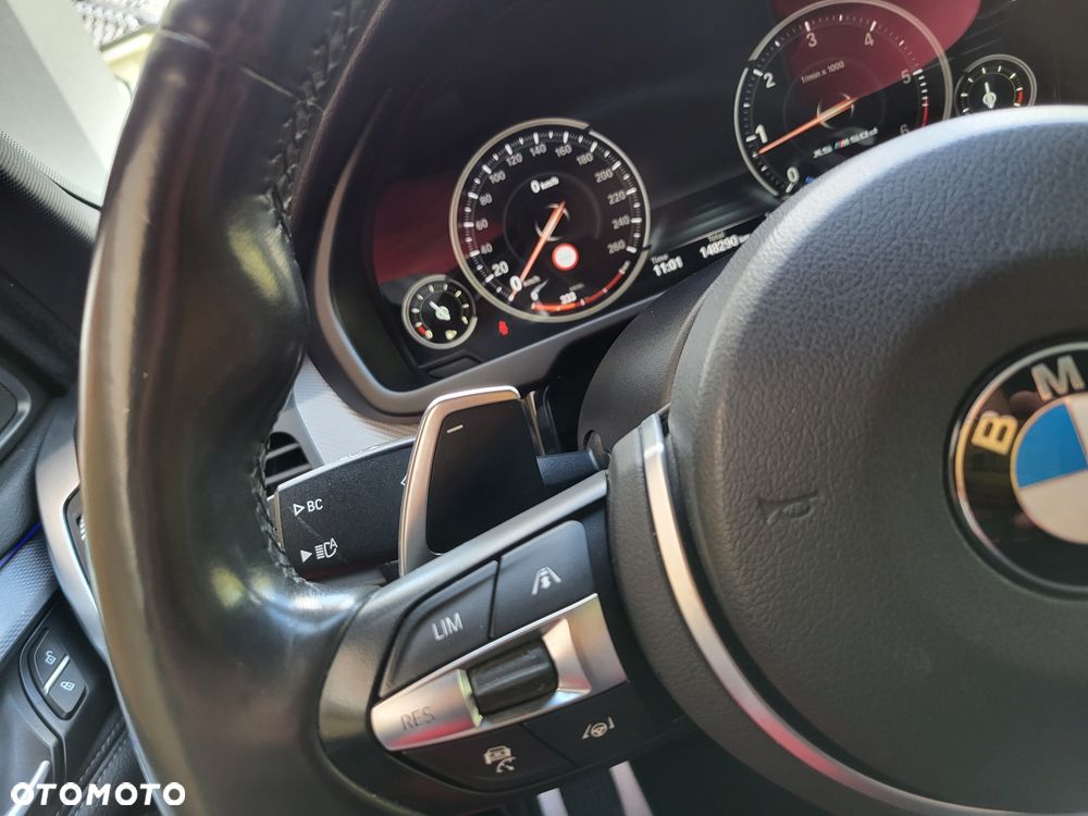 BMW X5 xDrive40d - 28