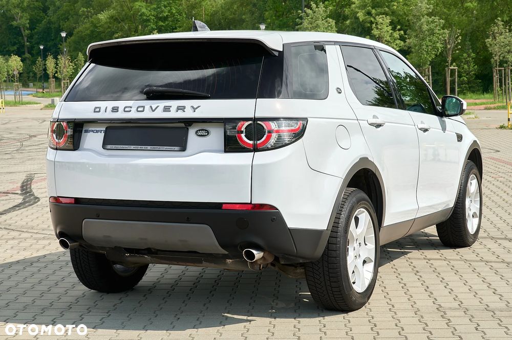 Land Rover Discovery Sport 2.0 eD4 HSE Luxury - 17
