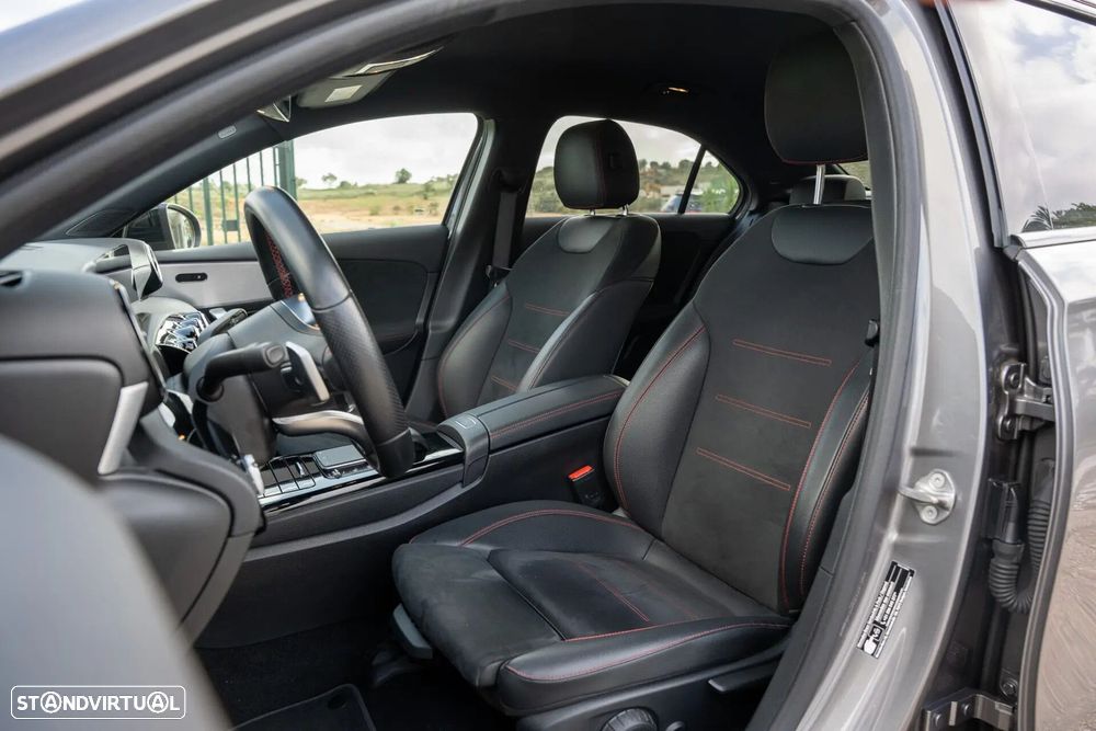 Mercedes-Benz A 250 Limousine e AMG Line - 20