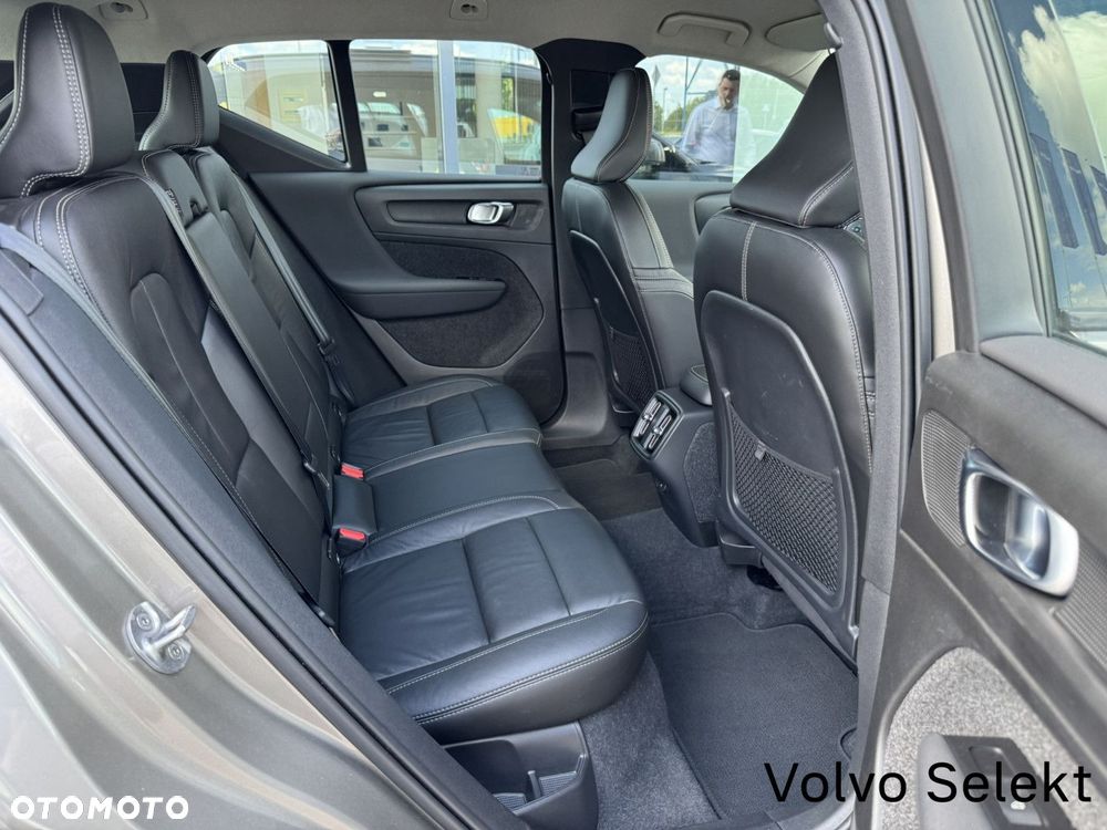 Volvo XC 40 T3 Momentum Pro - 15