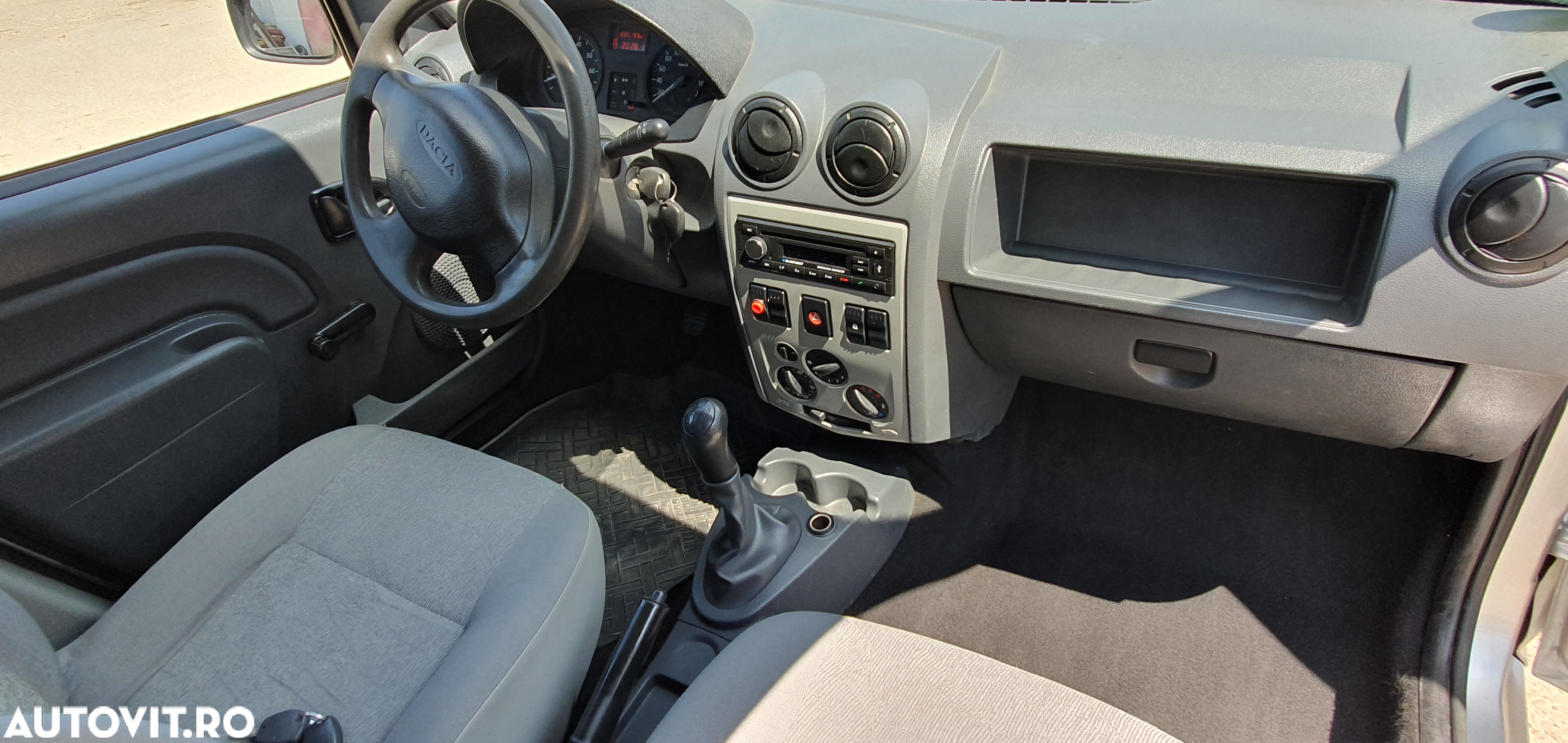 Dacia Pick Up - 11