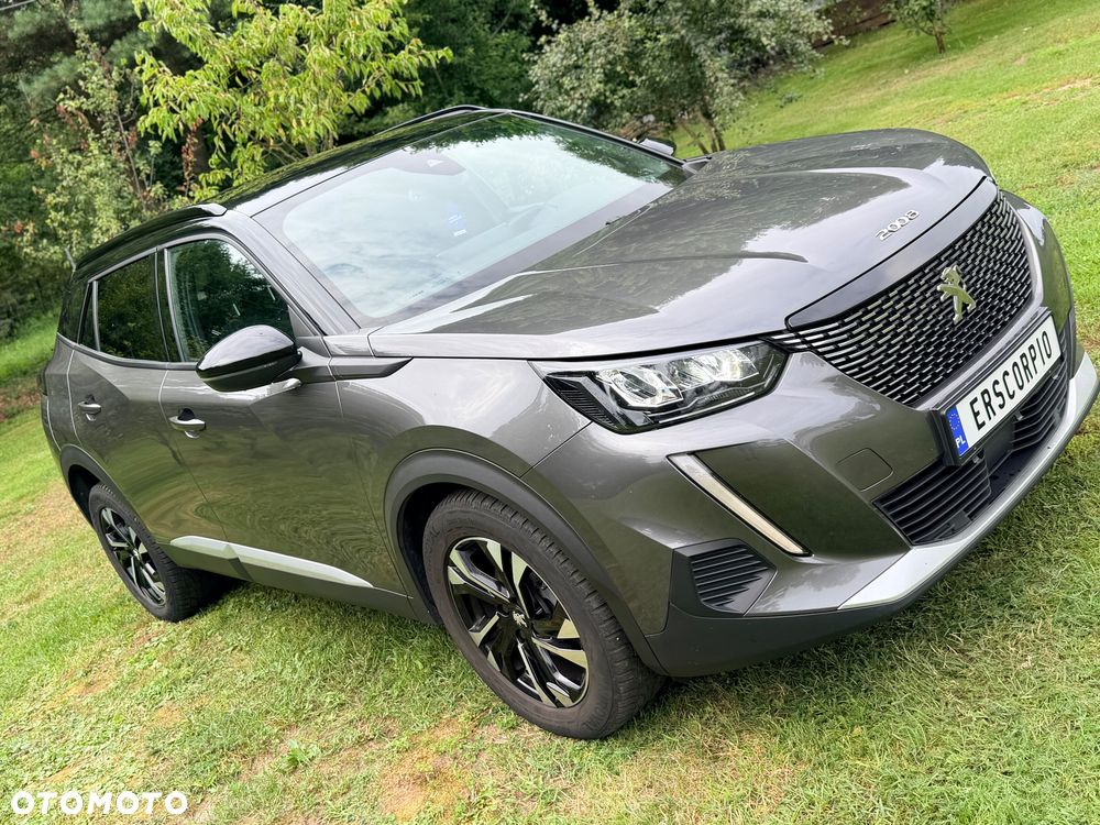 Peugeot 2008 PureTech 130 Allure - 4