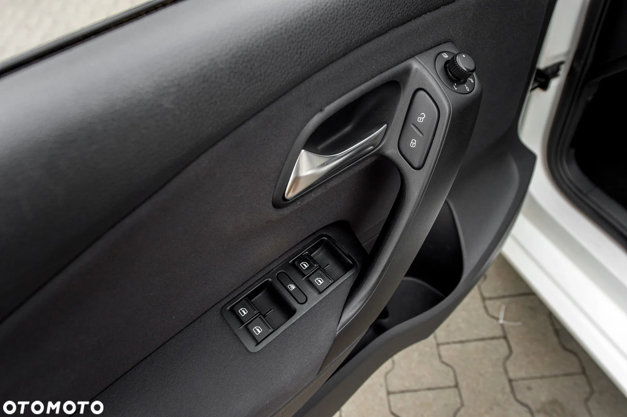 Volkswagen Polo 1.2 TSI Highline Optimum - 28