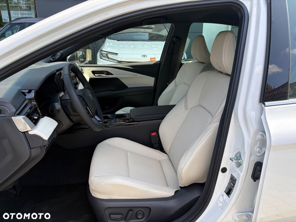 Toyota Camry 2.5 Hybrid Dynamic Force Executive e-CVT - 16