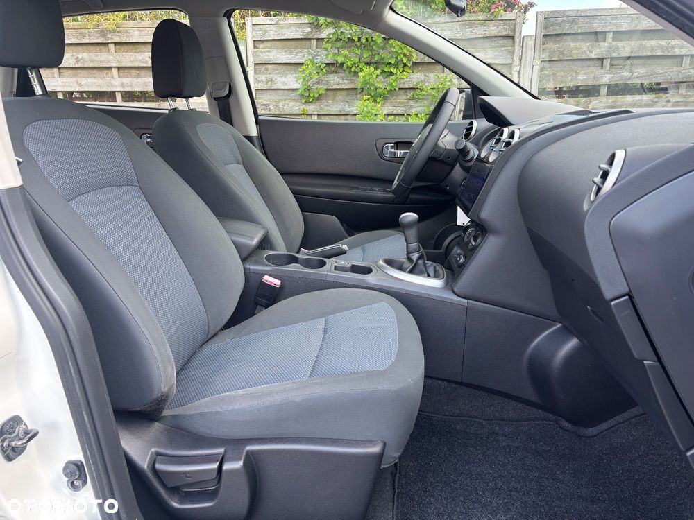 Nissan Qashqai 1.6 Visia - 24