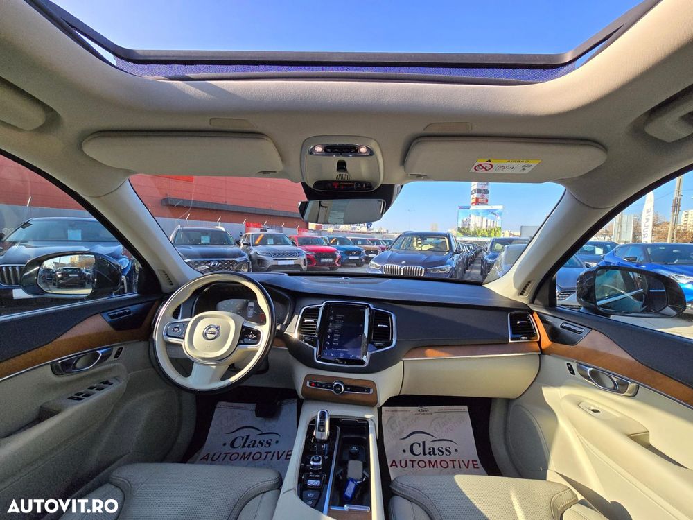 Volvo XC 90 - 32