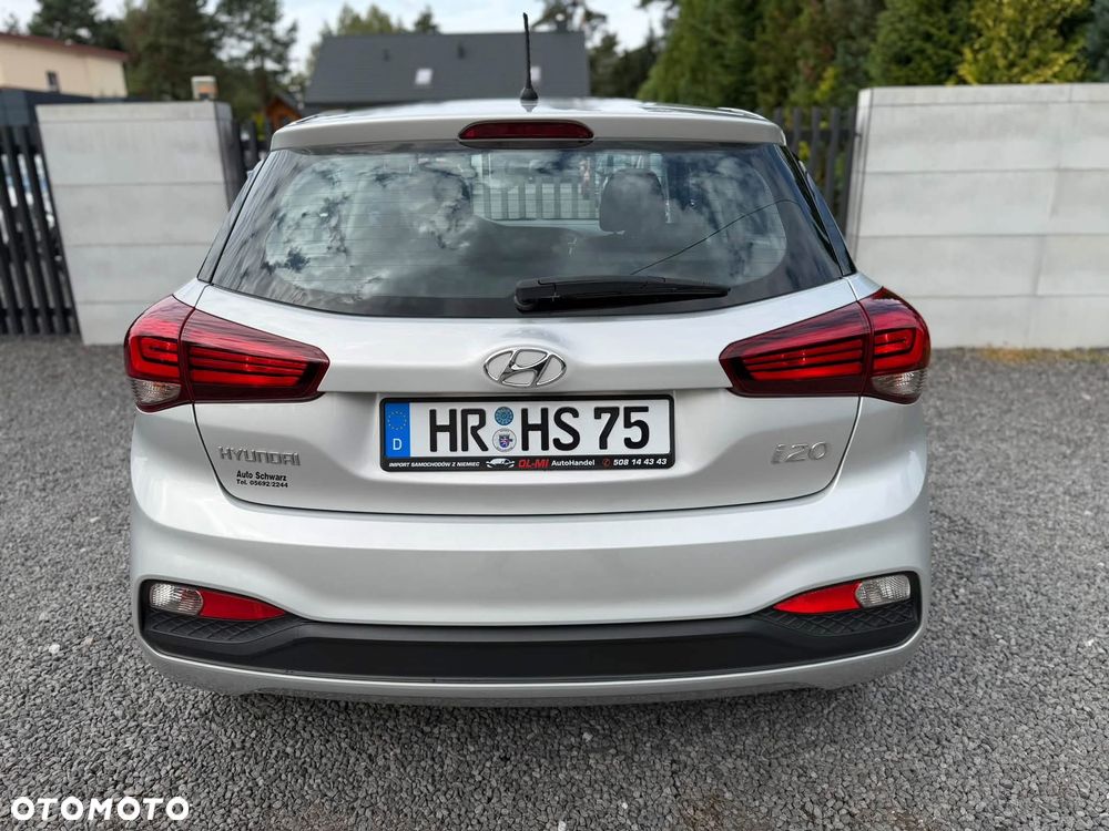 Hyundai i20 blue 1.2 Classic - 6