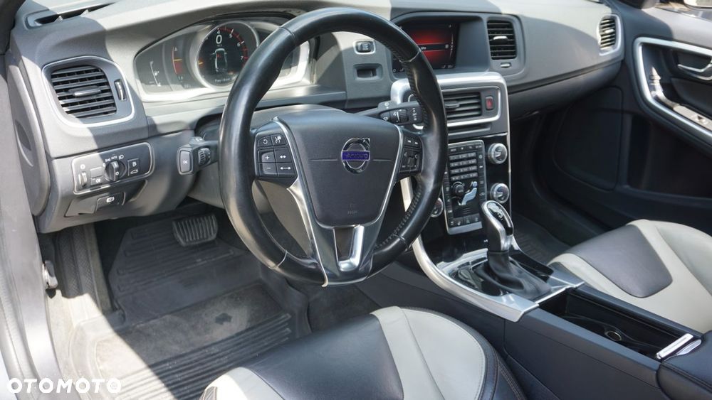 Volvo S60 T5 Geartronic Summum - 20