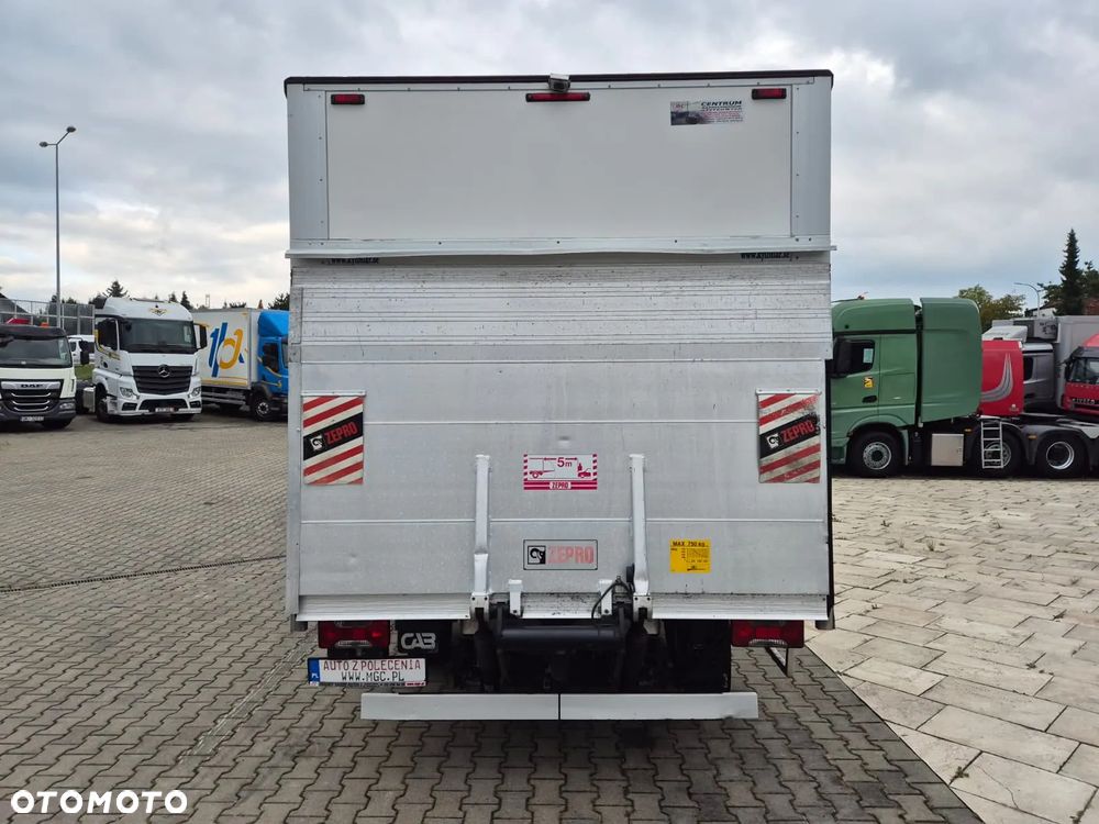 Iveco Daily 35S16 Hi-Matic / AUTOMAT / CHŁODNIA / MITSUBISHI / 1WŁ / BEZWYPADKOWY / ORYG. PRZEBIEG / STAN BARDZO DOBRY / W PEŁNI SPRAWNY / EURO 6 / WEBASTO / WINDA ZEPRO - 9