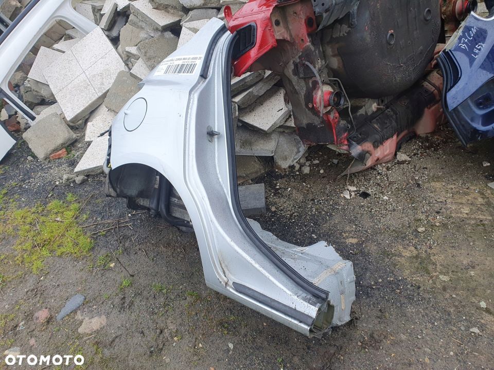błotnik prawy tył Opel Corsa E - 3
