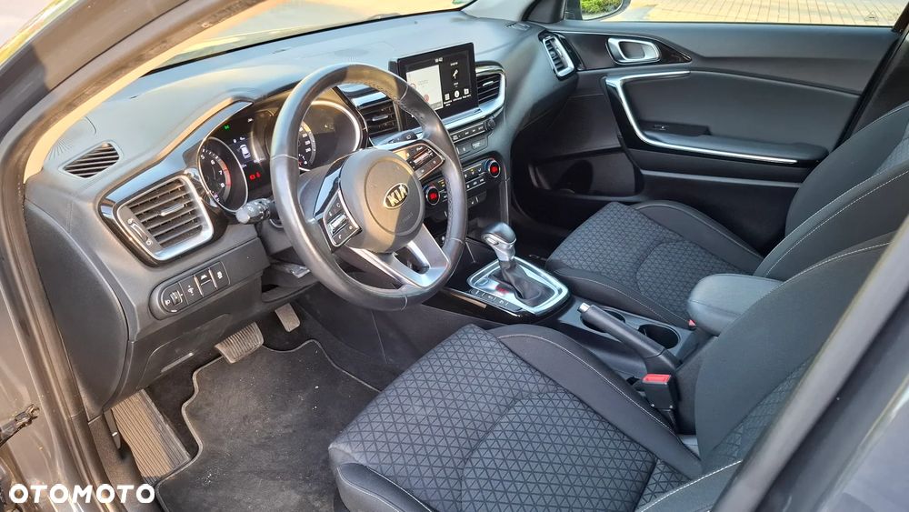 Kia Ceed 1.4 T-GDI DCT OPF Platinum Edition - 8