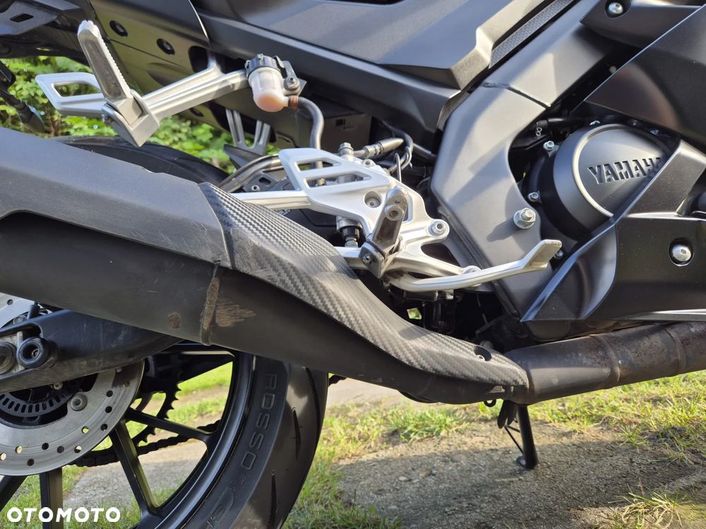 Yamaha YZF - 10