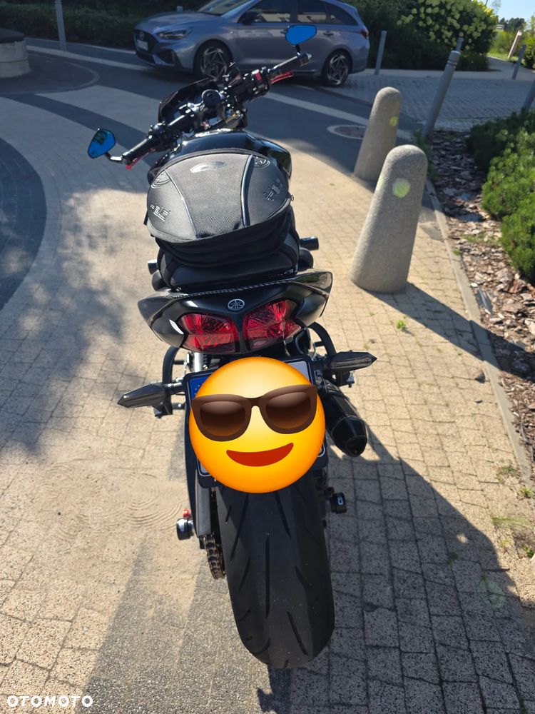 Yamaha FZ - 12