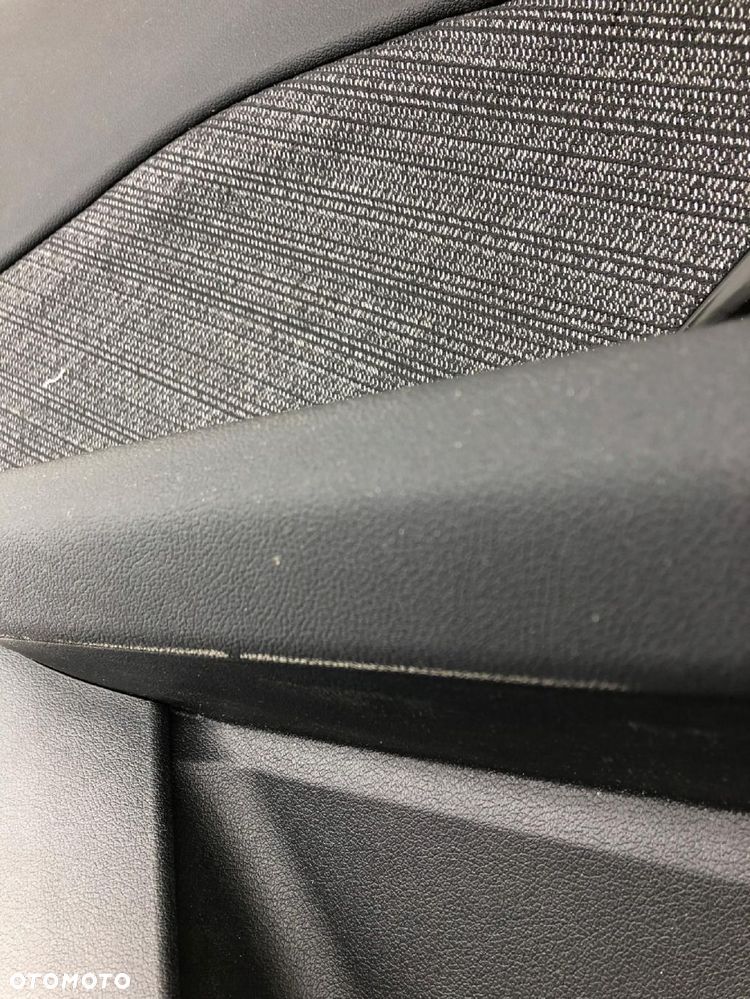 BMW X1 U11 LEWY BOCZEK TYLNYCH DRZWI TAPICERKA PIANO BLACK F015122 - 8