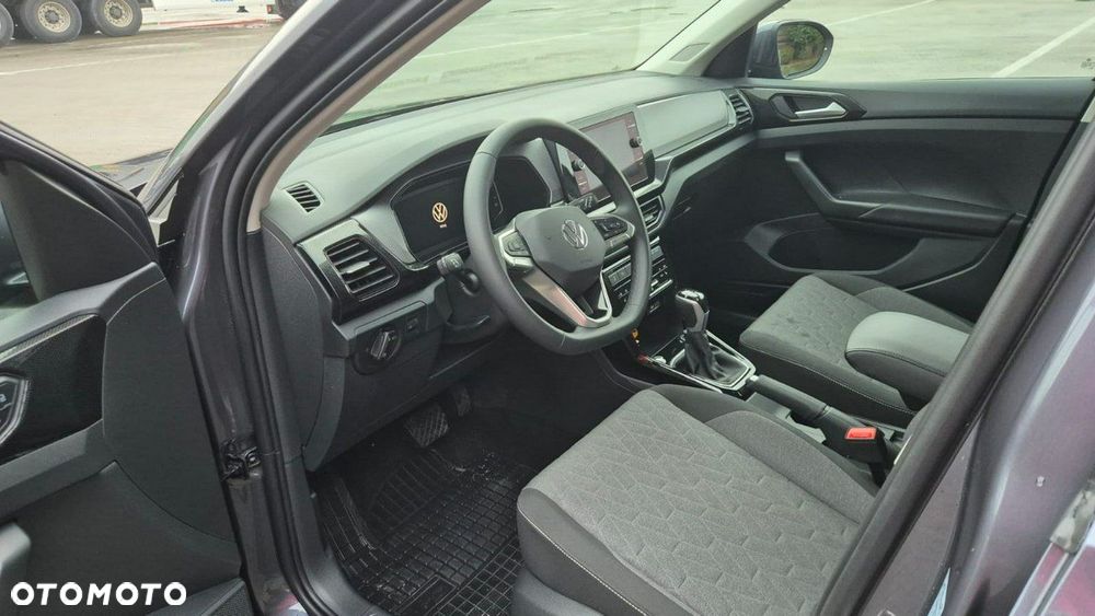 Volkswagen T-Cross - 11