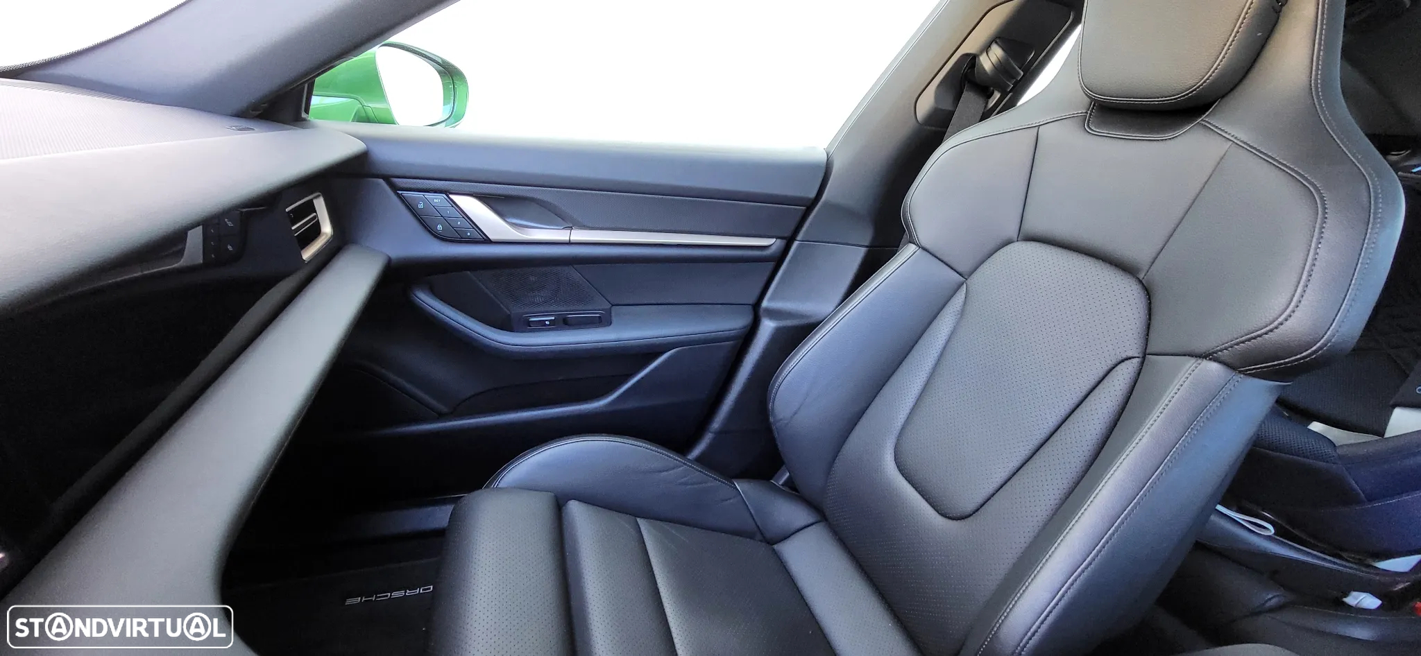 Porsche Taycan 4S - 23